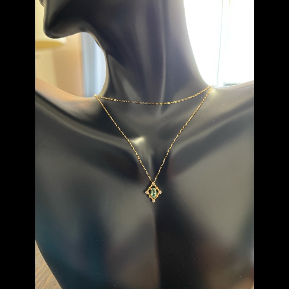 Necklace K18 w/ Emerald and Diamond Stones